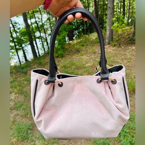 Juicy Couture | Bags | New Juicy Couture Bag Dusty Blush  Juicy Couture Retro Vibe Satchel bag Dusty Blush Chocolate Pink Heart Charm NWT